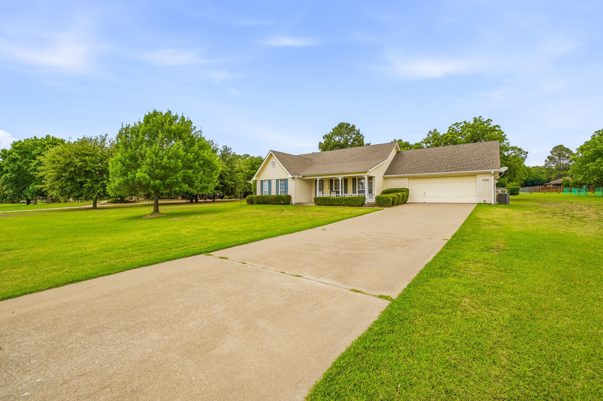 3708 Indian Creek Trail Granbury TX 76049