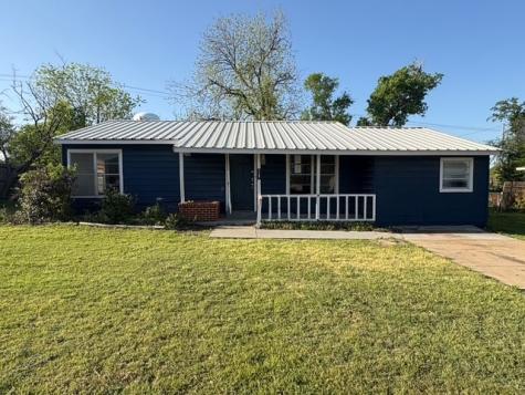 1107 W Archer Street Jacksboro TX 76458
