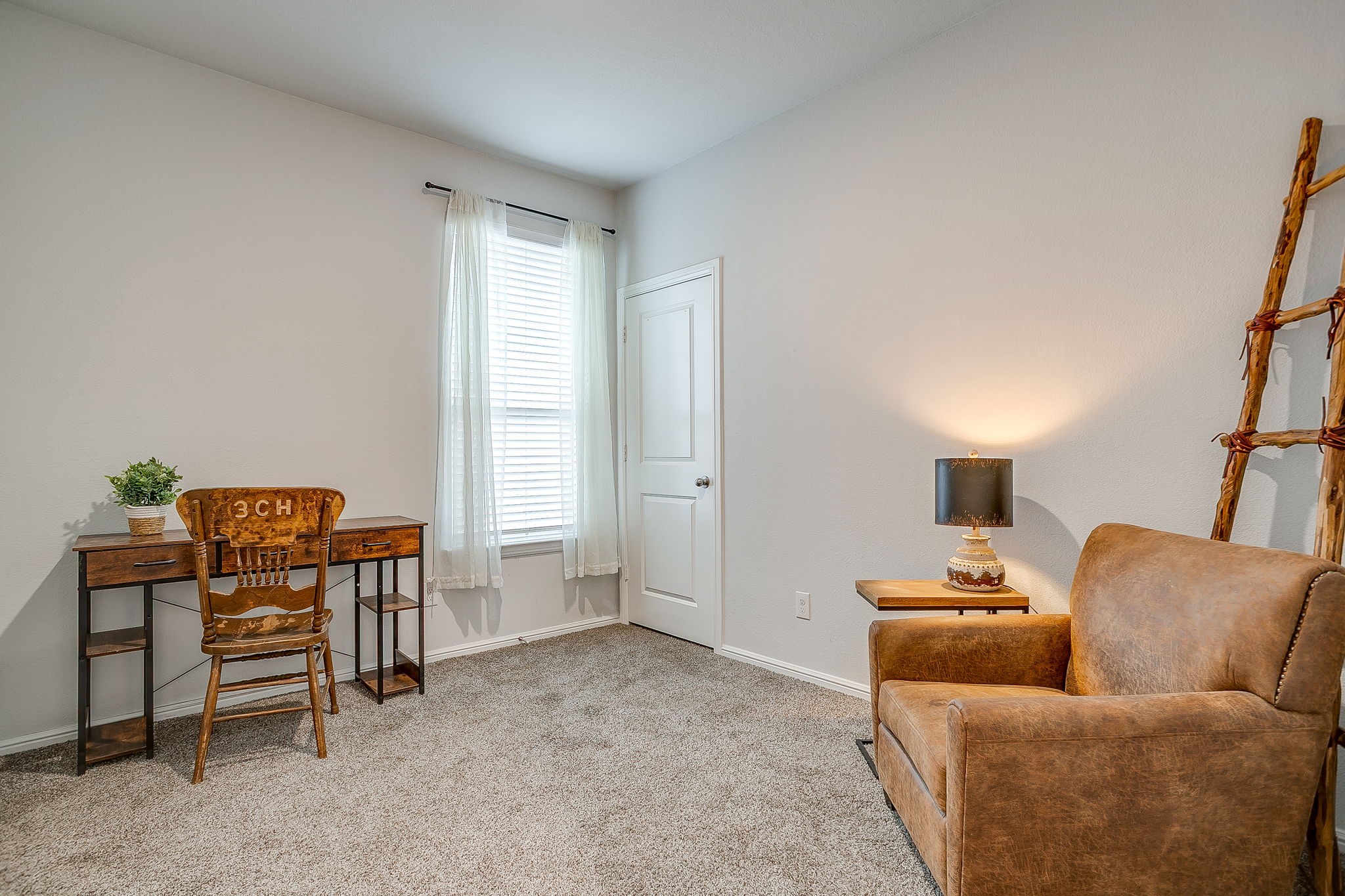 336 Youngblood Lane Fort Worth TX 76131