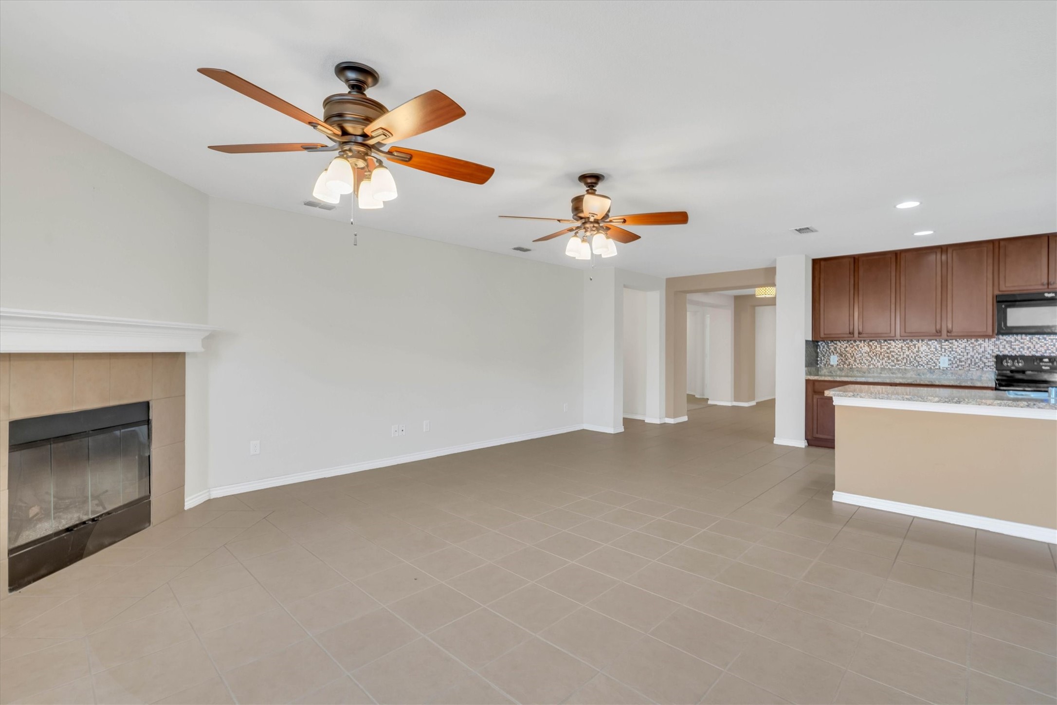 753 Snowy Orchid Lane Desoto TX 75115