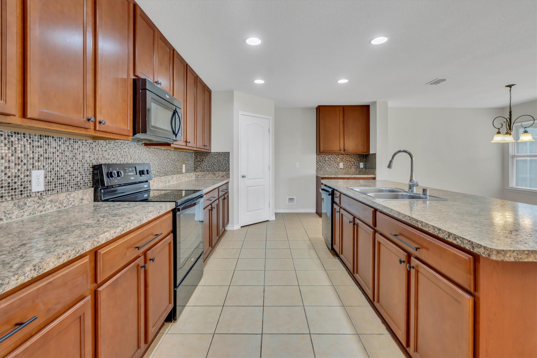 753 Snowy Orchid Lane Desoto TX 75115