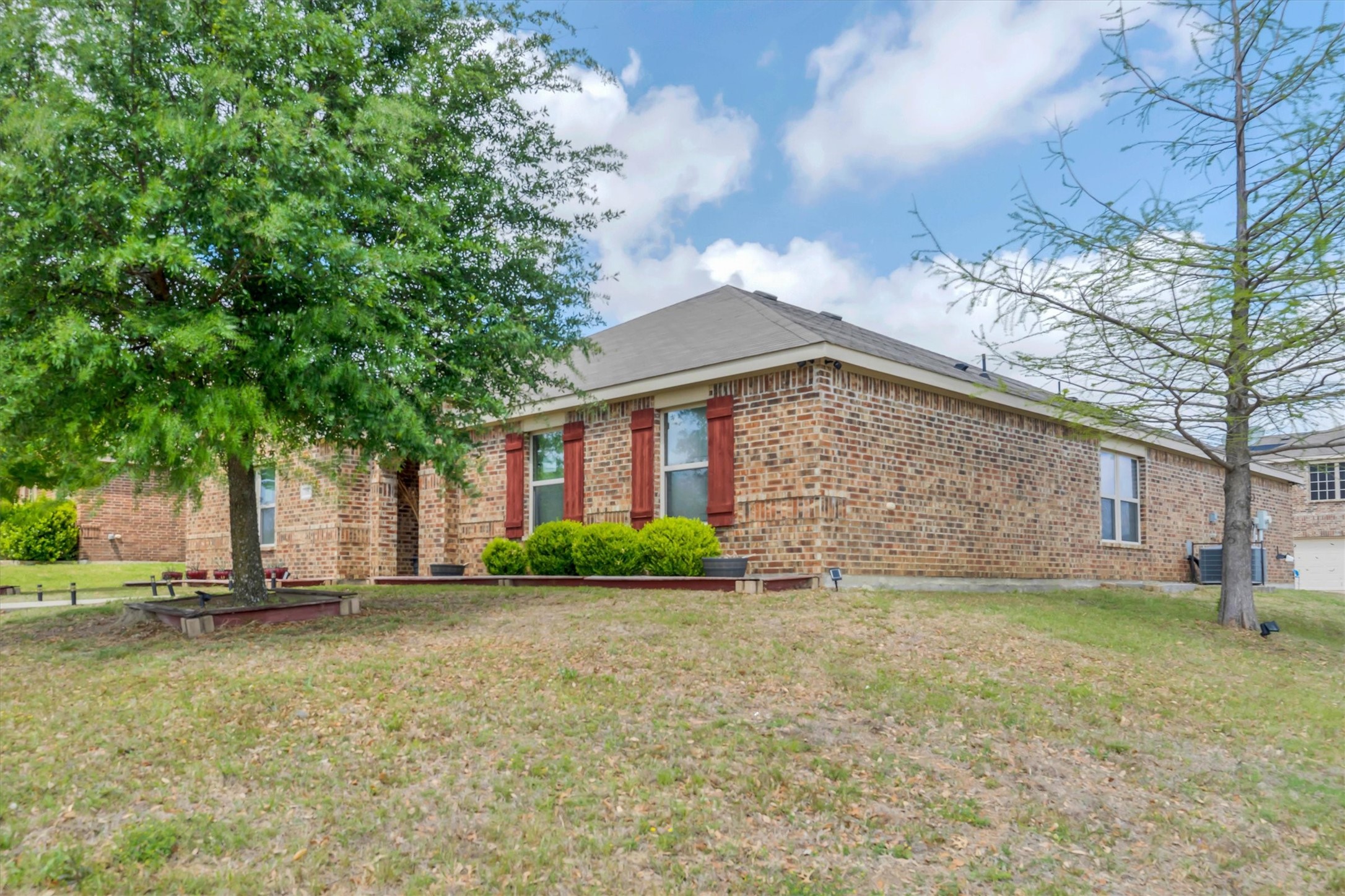 753 Snowy Orchid Lane Desoto TX 75115