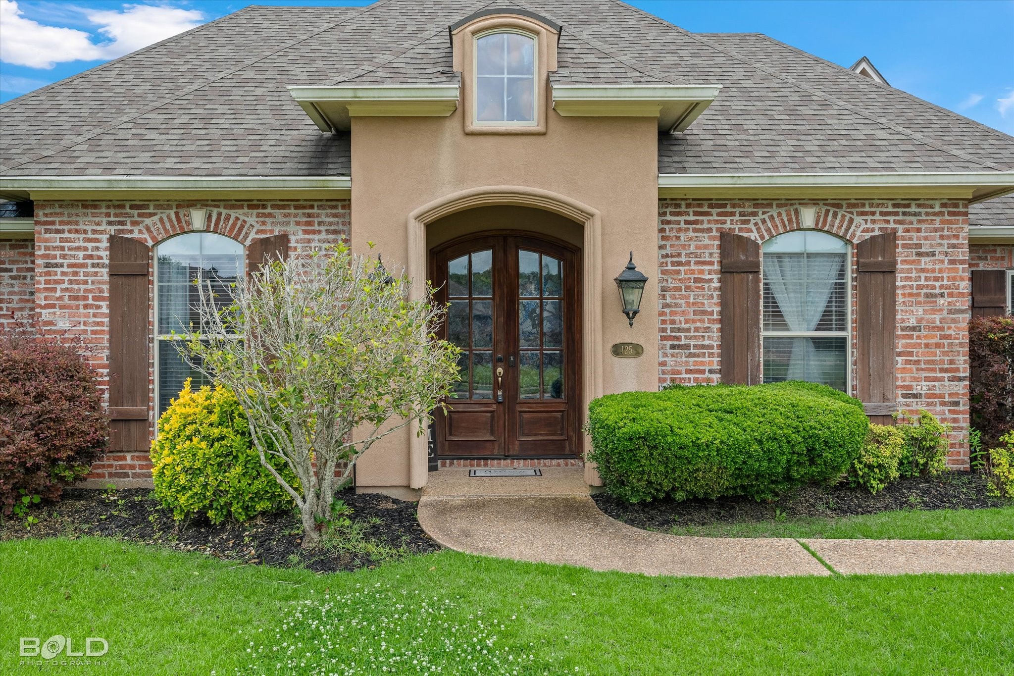 125 Horseguards Avenue Bossier City LA 71111