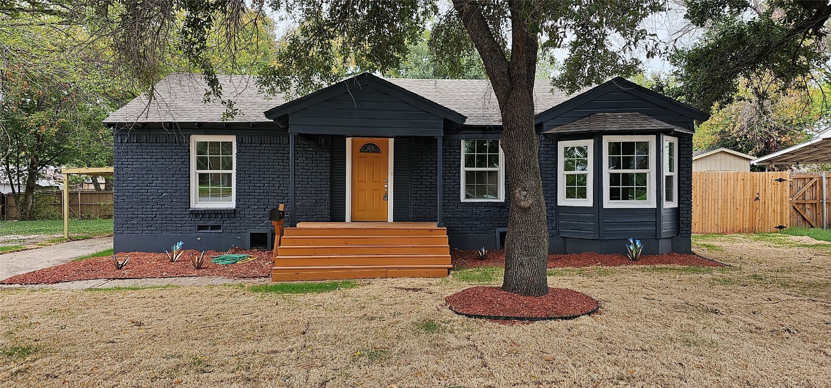 1727 Andrew Street Mesquite TX 75149