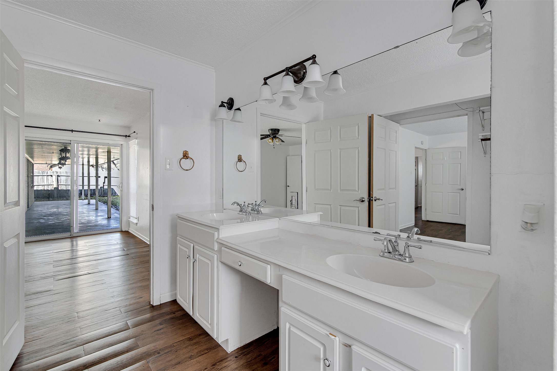 4266 Balboa Drive Fort Worth TX 76133