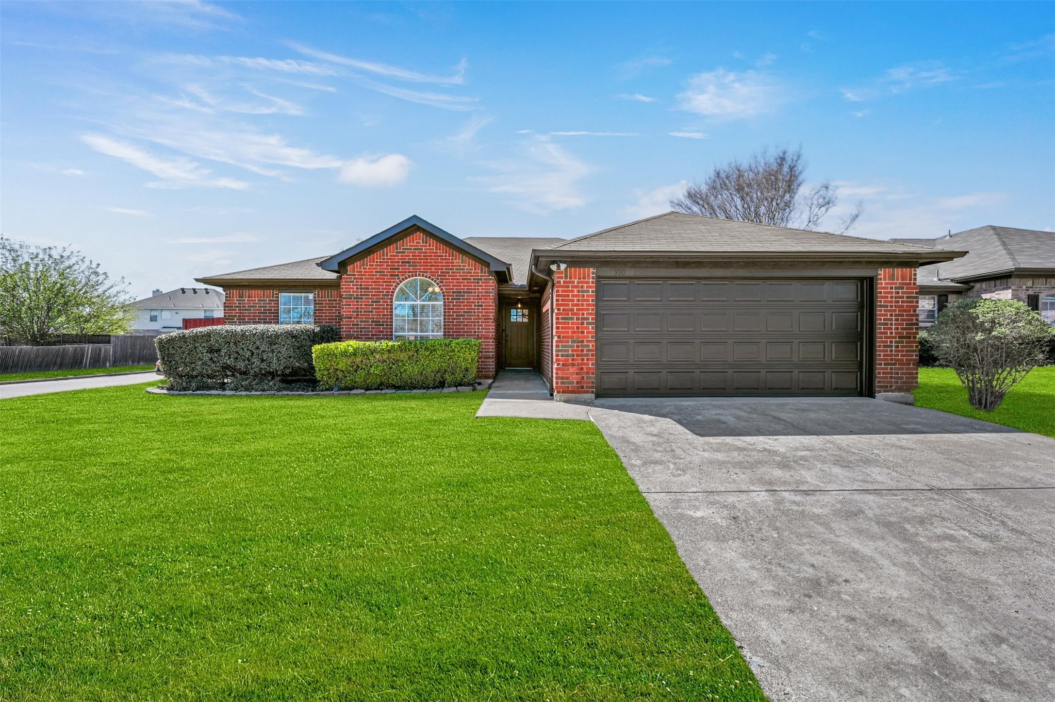 900 W Lynn Creek Drive Arlington TX 76001