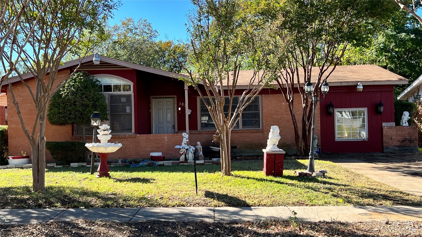 3831 Vanette Lane Dallas TX 75216