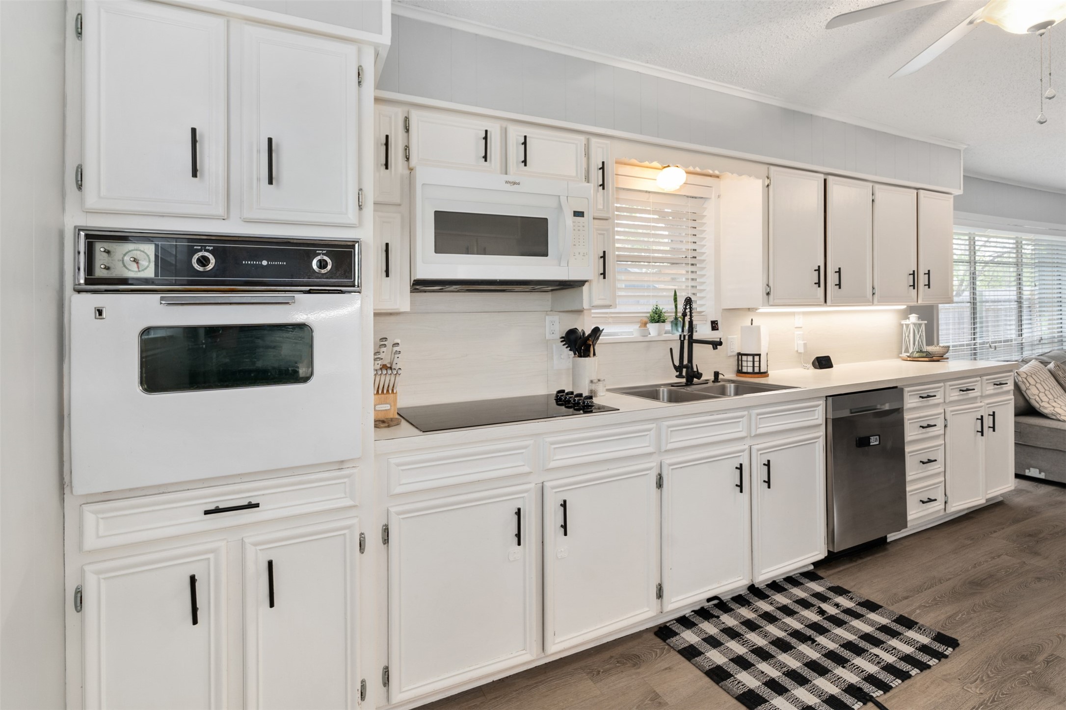 529 E Kempner Mabank TX 75147