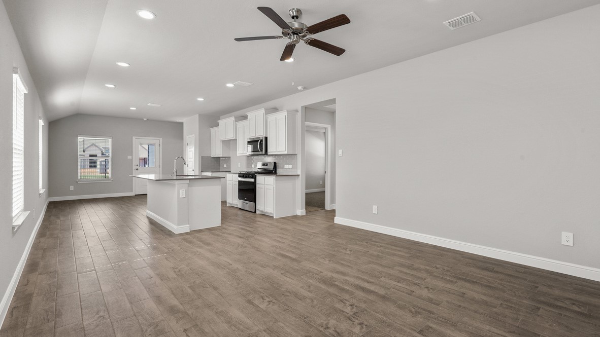 154 Davis Lane Newark TX 76071