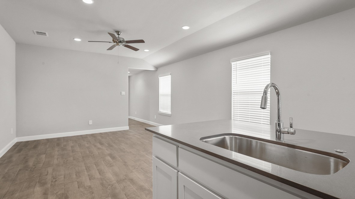154 Davis Lane Newark TX 76071
