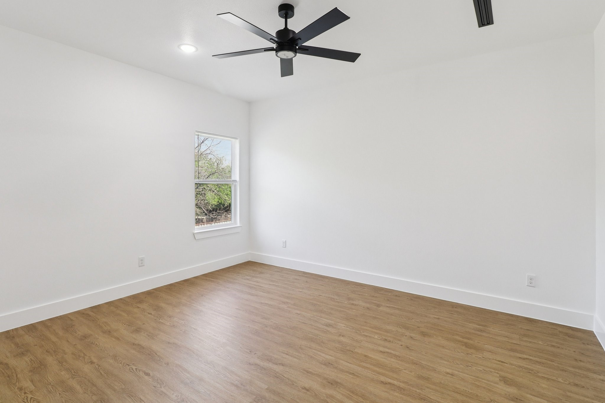 3513 Nomas Street Dallas TX 75212