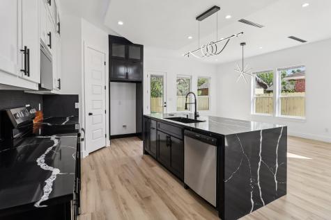 3513 Nomas Street Dallas TX 75212