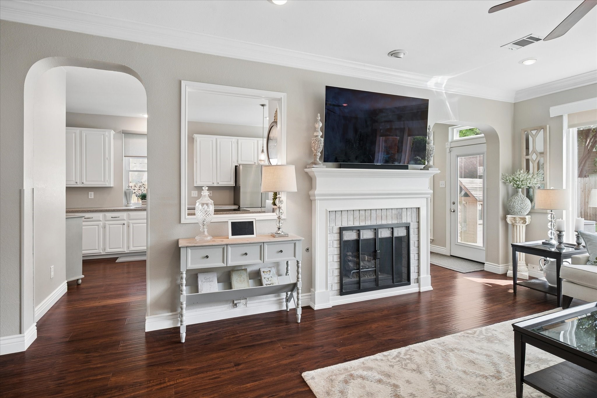 1913 Hartford Road Grapevine TX 76051