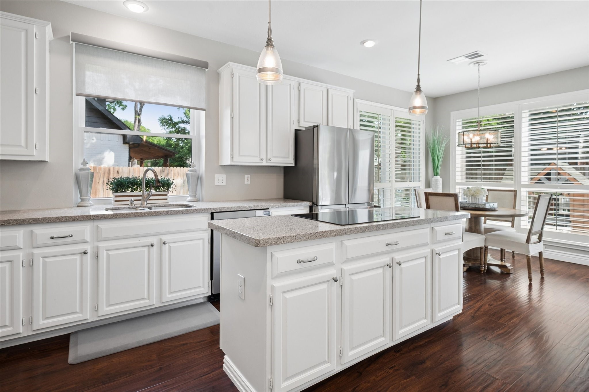 1913 Hartford Road Grapevine TX 76051