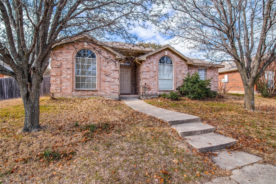 4405 Crystal Lane Garland TX 75043