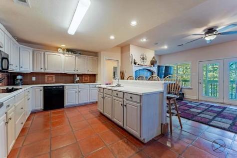 6209 Point La Vista Drive Malakoff TX 75148