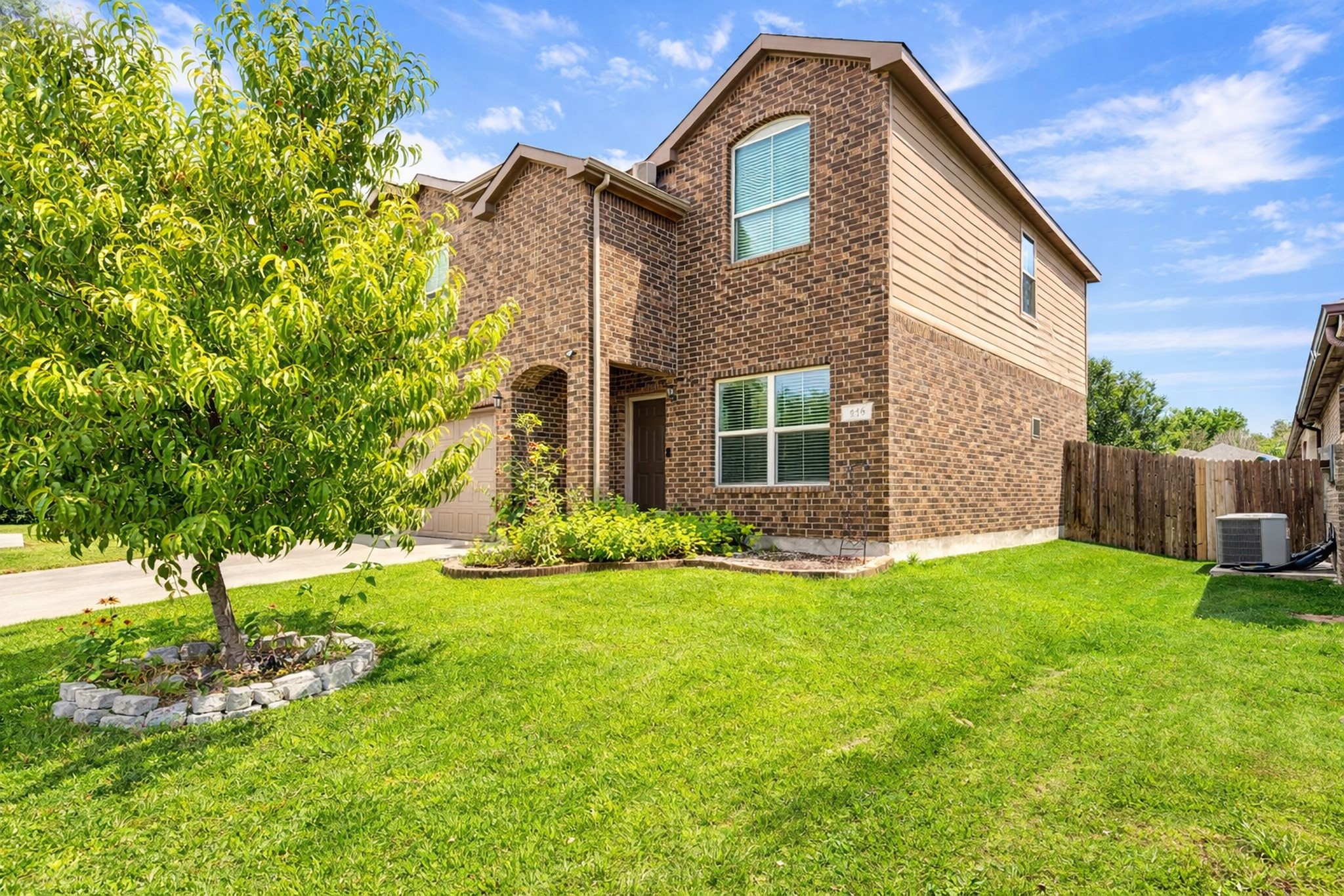 616 Cameron Way Azle TX 76020