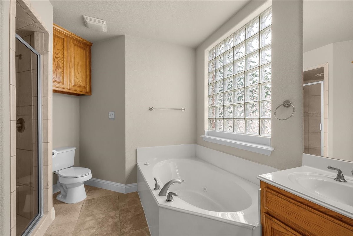 203 W Lake Drive Weatherford TX 76087