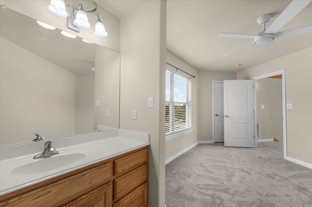 203 W Lake Drive Weatherford TX 76087
