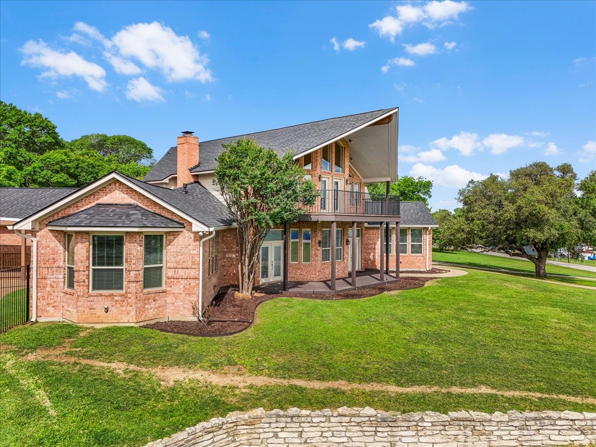 203 W Lake Drive Weatherford TX 76087