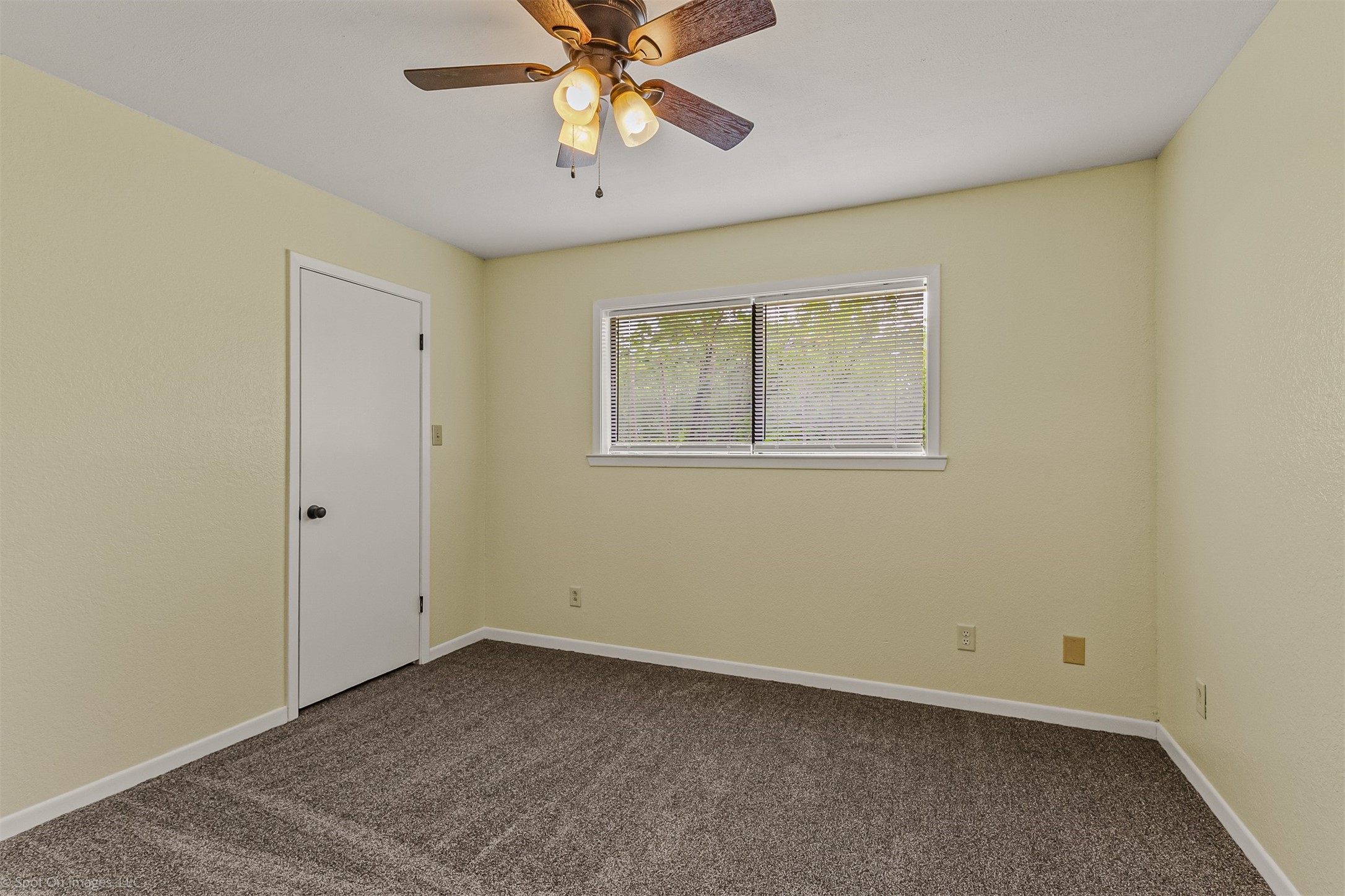 212 W Mcafee Street Mabank TX 75147