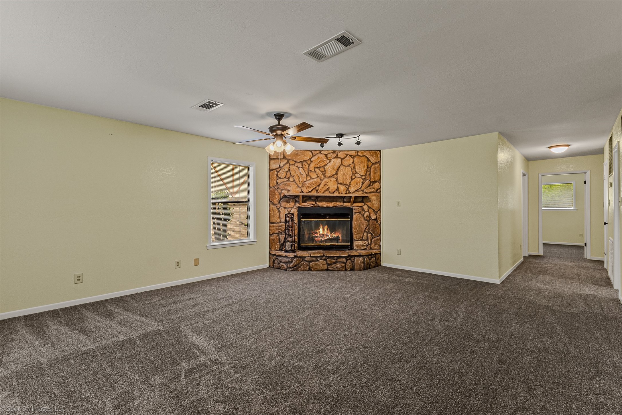 212 W Mcafee Street Mabank TX 75147