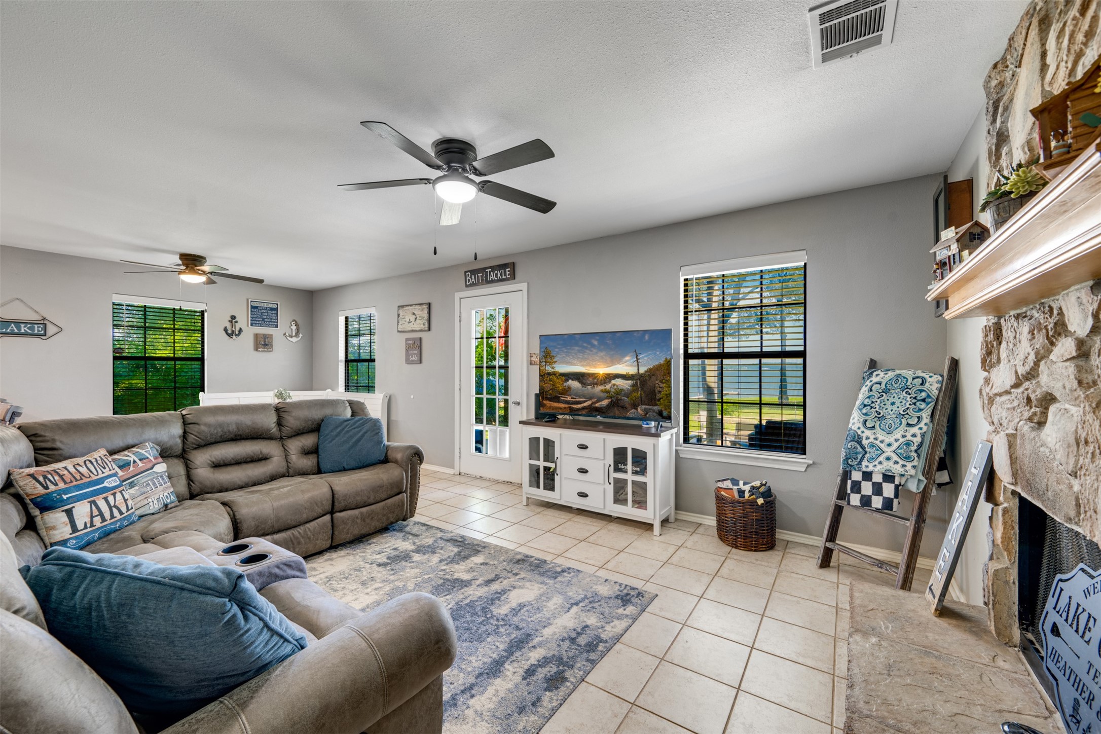 4479 Sunrise Drive Chandler TX 75758