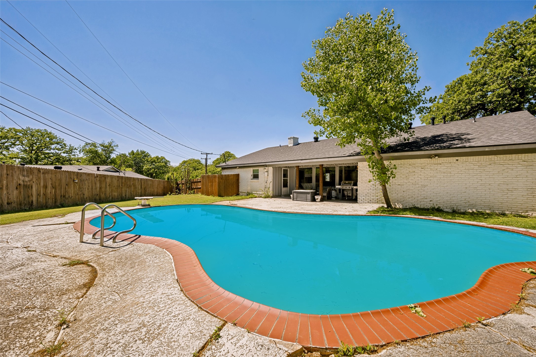 625 Caduceus Lane Hurst TX 76053