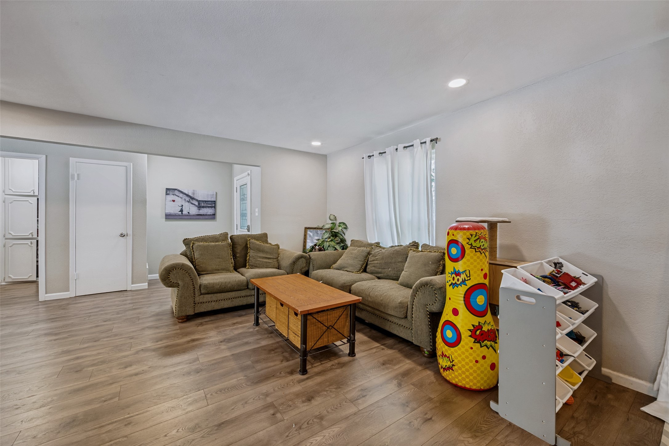 625 Caduceus Lane Hurst TX 76053