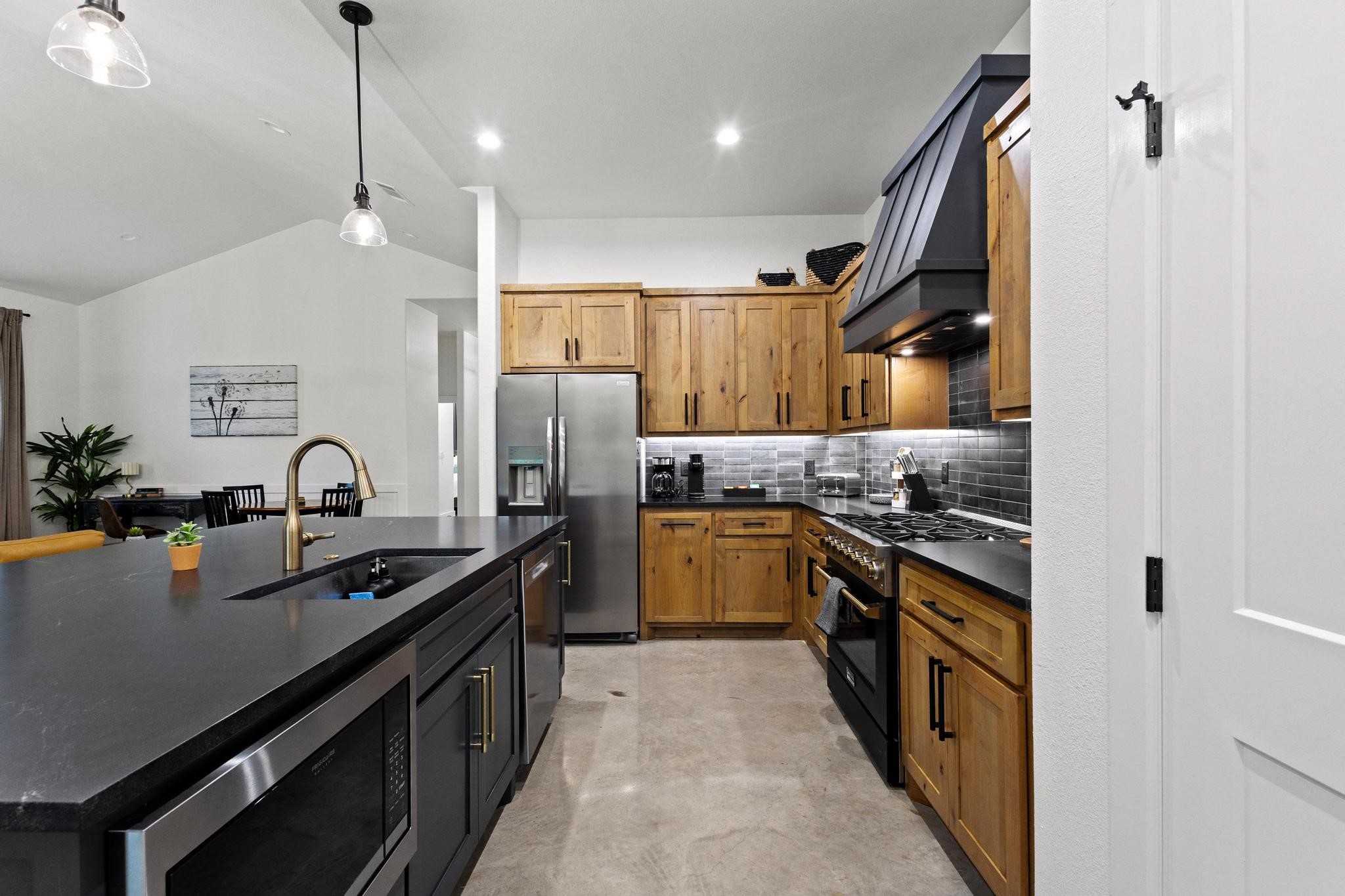 1832 S Park Avenue Denison TX 75020