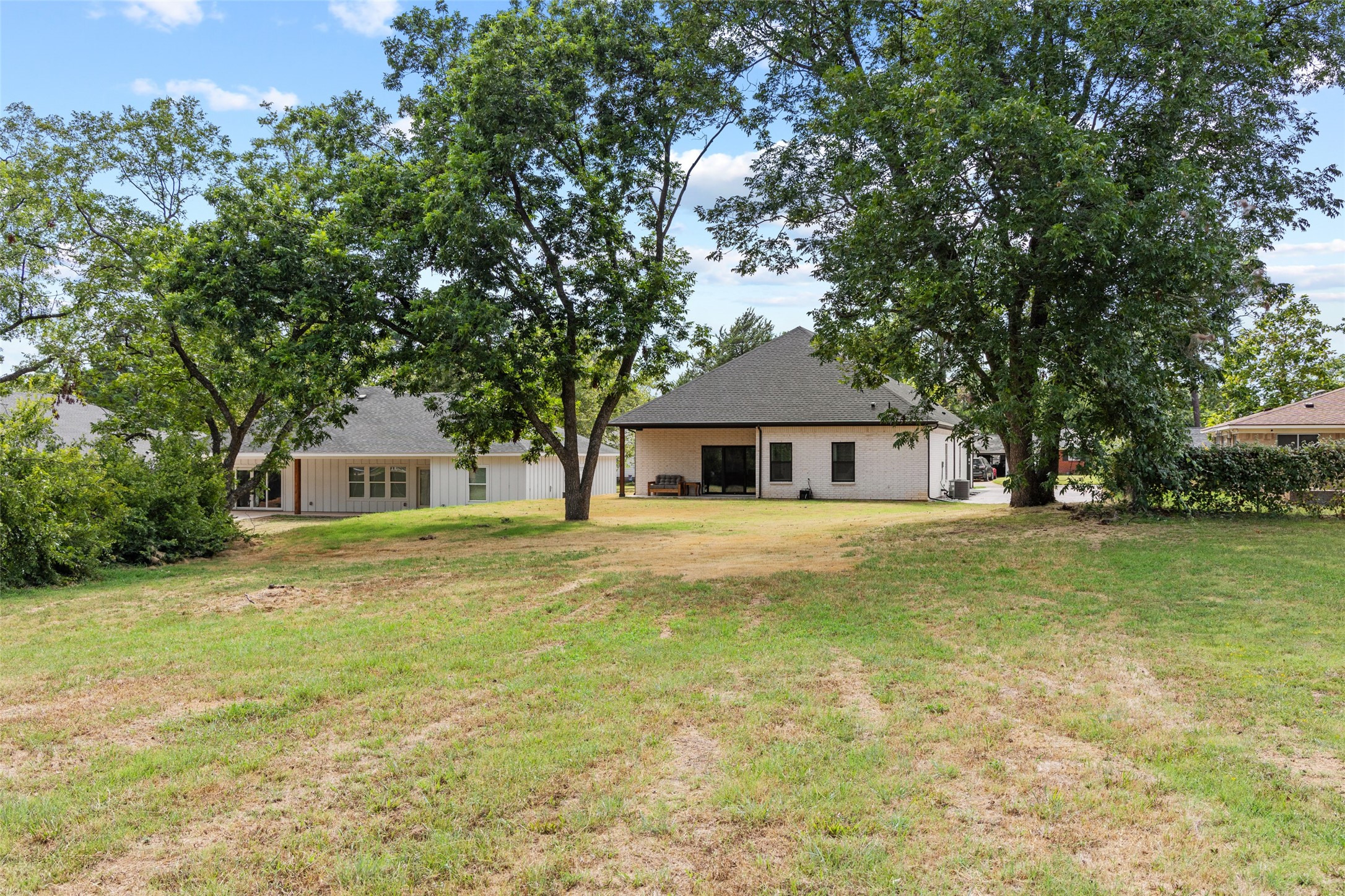 1832 S Park Avenue Denison TX 75020