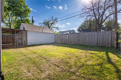 1239 Whitaker Avenue Dallas TX 75216