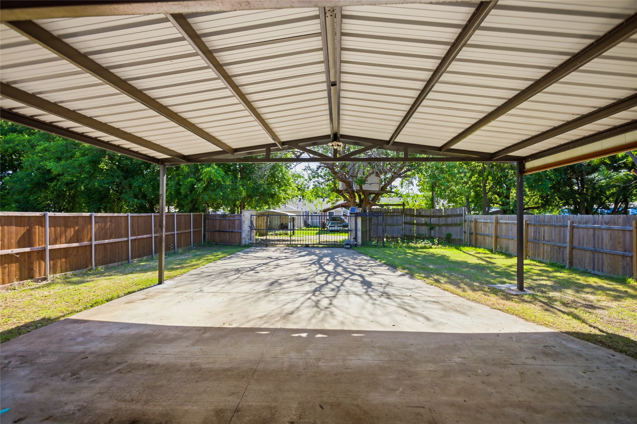 818 N Brents Avenue Sherman TX 75090