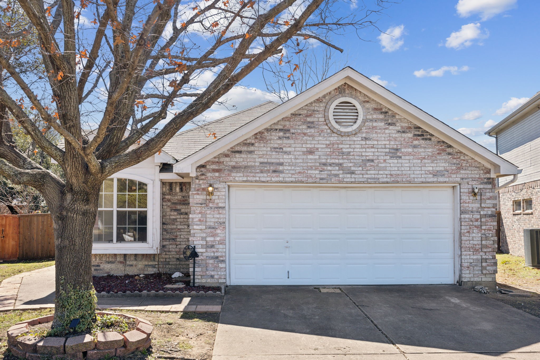 906 Park Row Circle Mckinney TX 75072