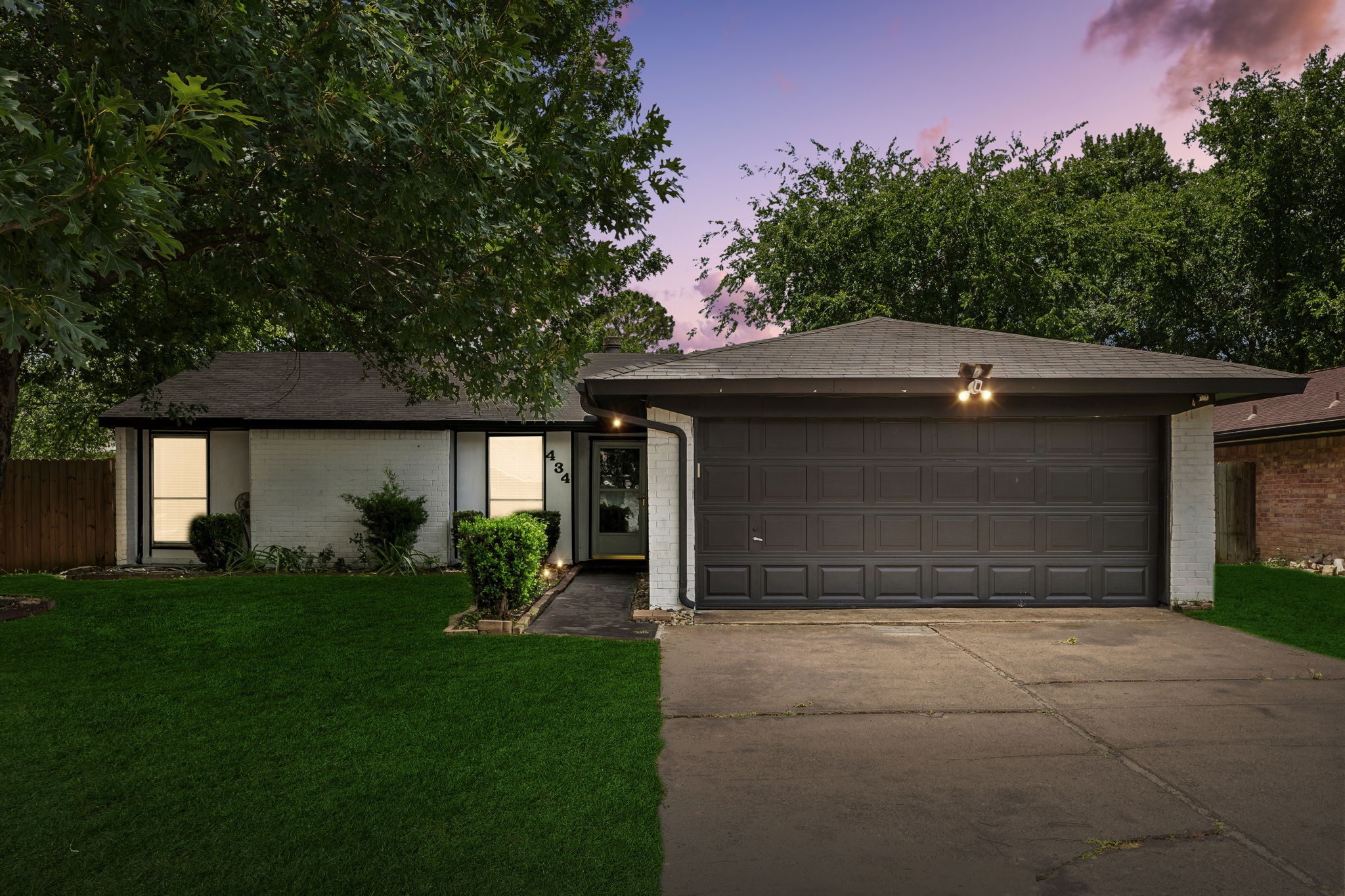 434 Stonehenge Drive Arlington TX 76014