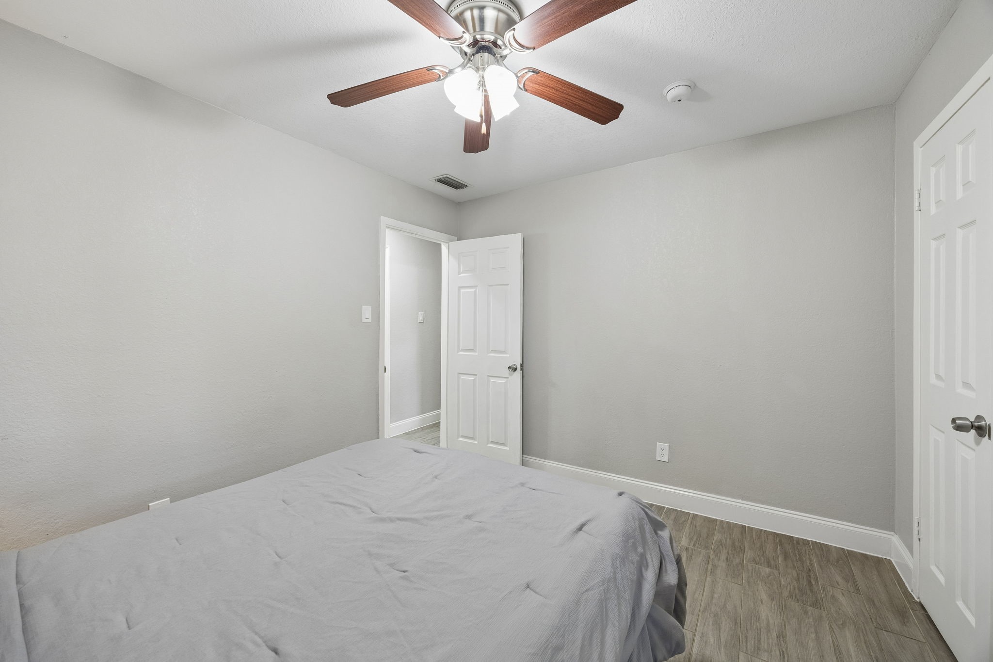 434 Stonehenge Drive Arlington TX 76014