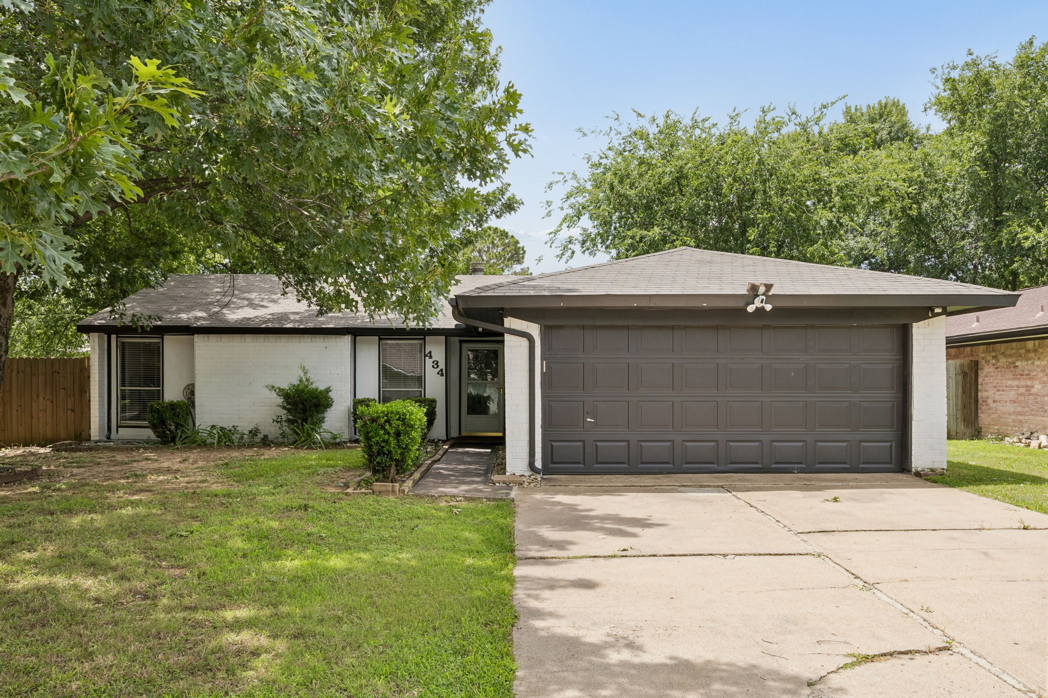 434 Stonehenge Drive Arlington TX 76014