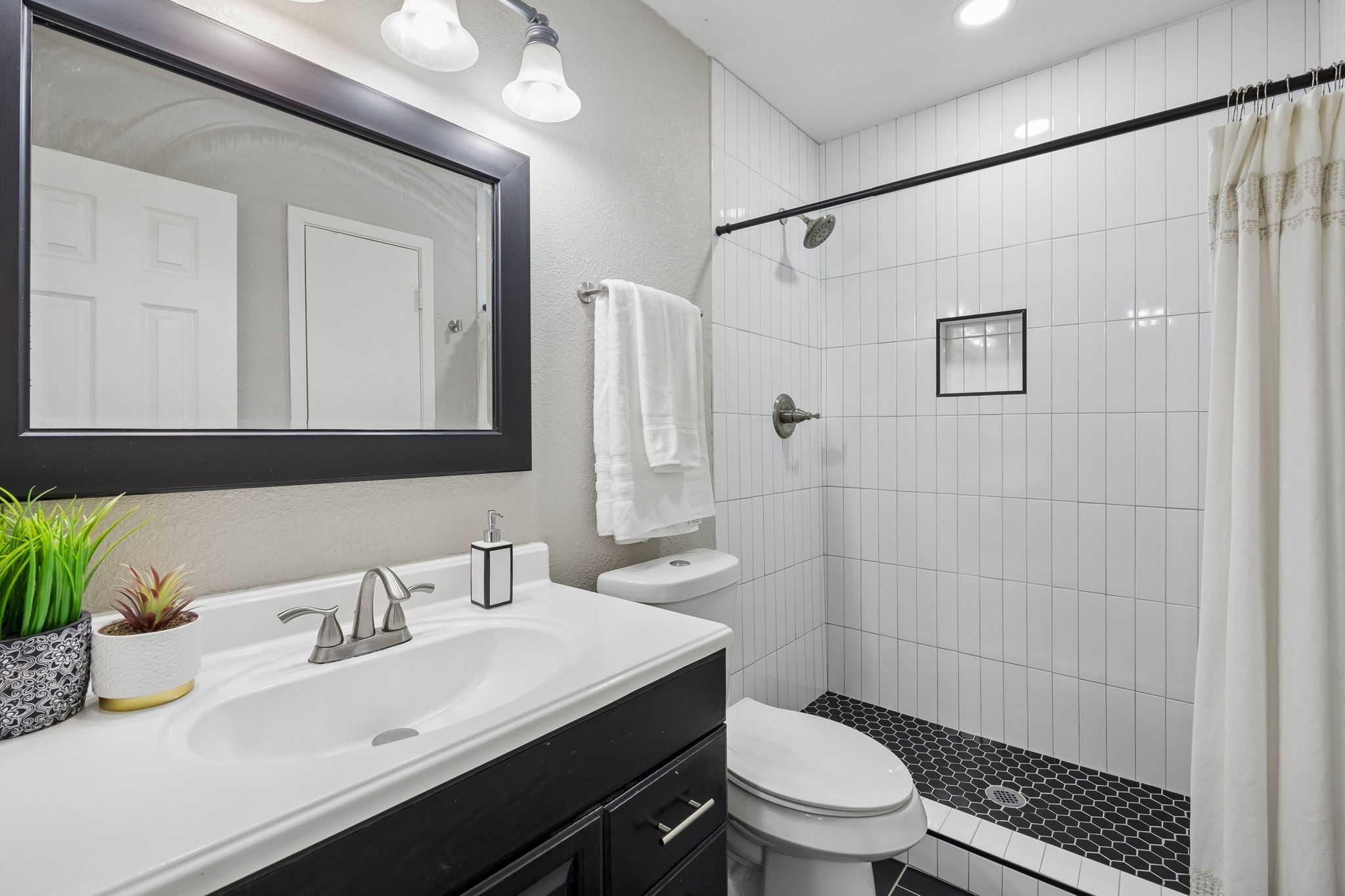 434 Stonehenge Drive Arlington TX 76014