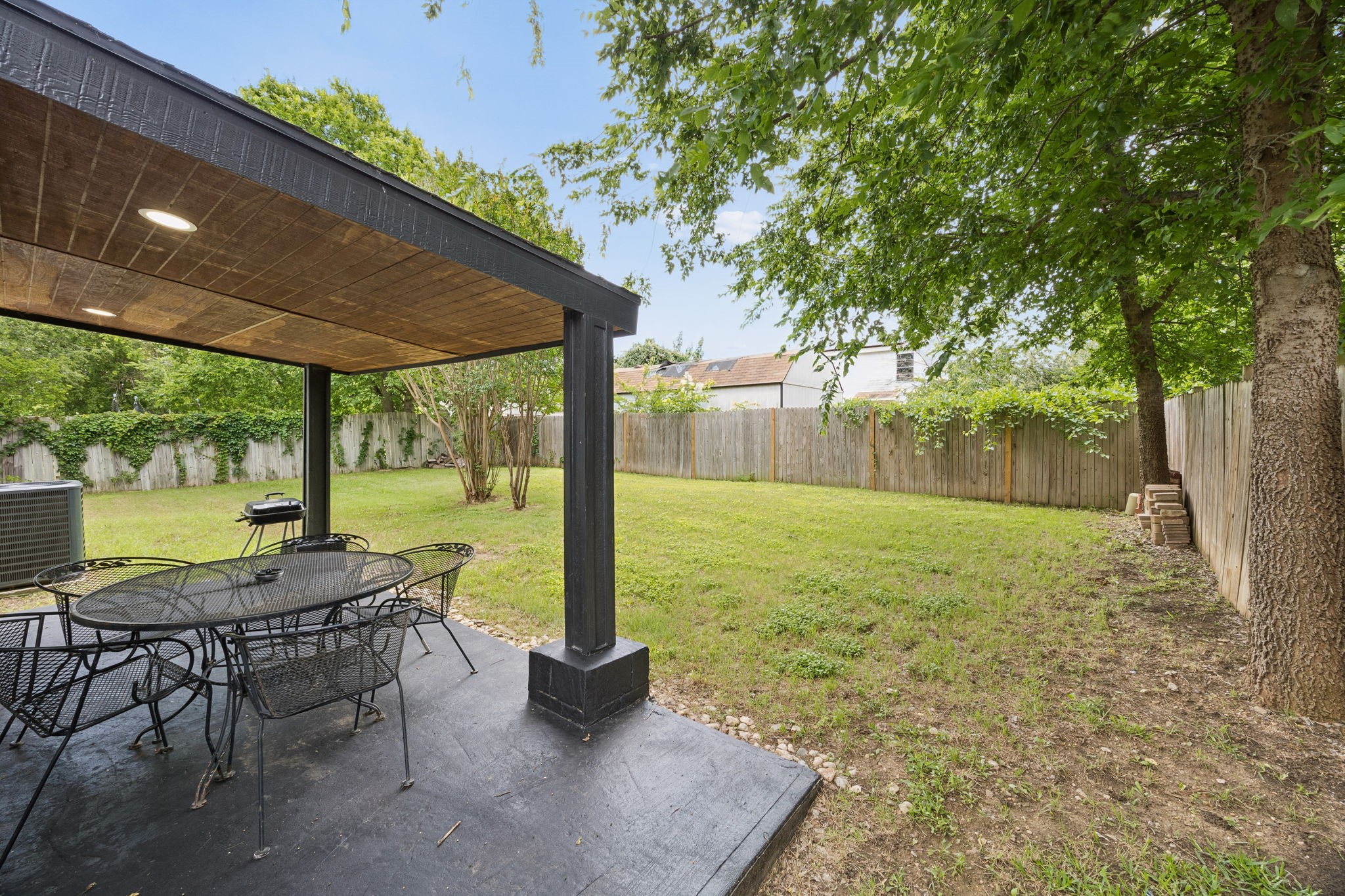 434 Stonehenge Drive Arlington TX 76014