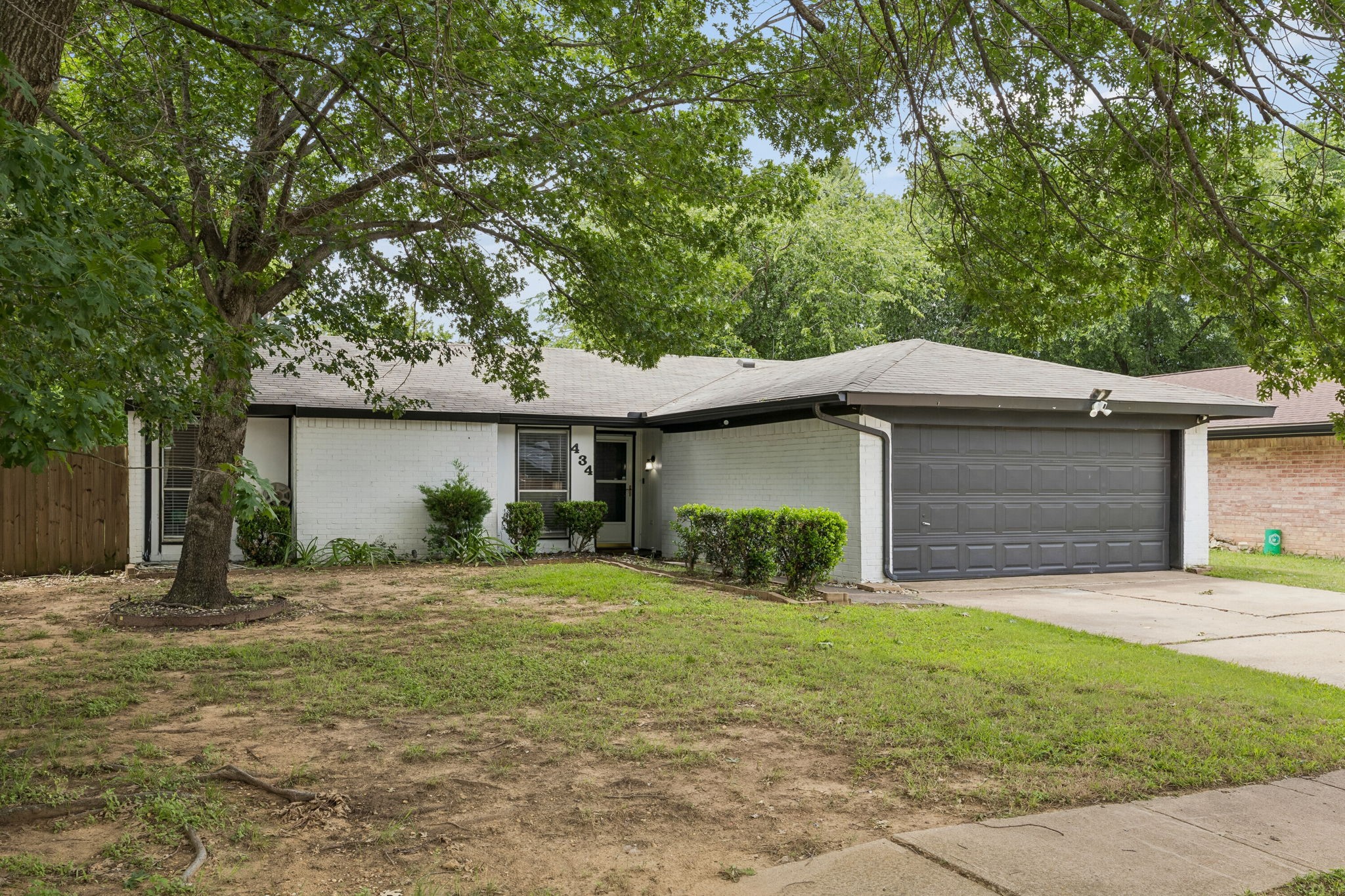 434 Stonehenge Drive Arlington TX 76014