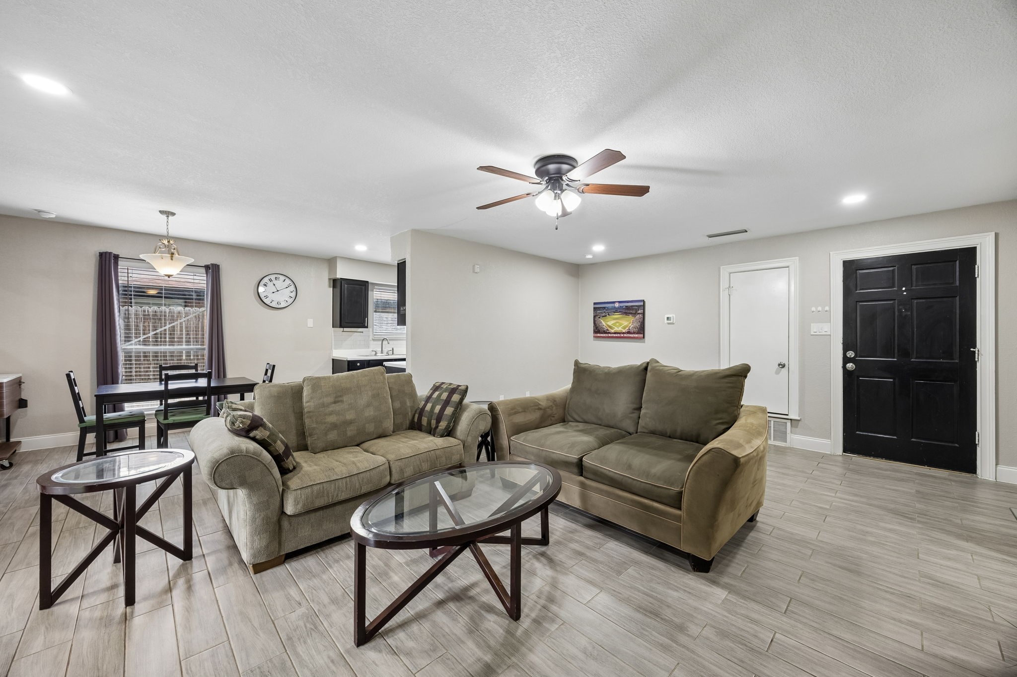 434 Stonehenge Drive Arlington TX 76014