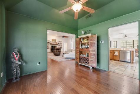 841 S Clinton Lane Midlothian TX 76065