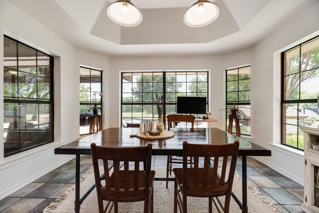 841 S Clinton Lane Midlothian TX 76065
