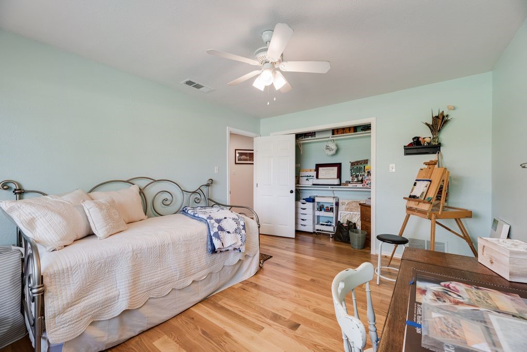 841 S Clinton Lane Midlothian TX 76065
