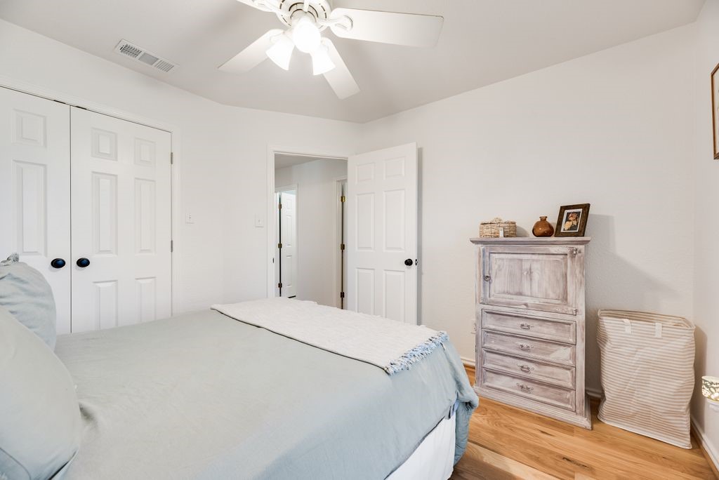 841 S Clinton Lane Midlothian TX 76065