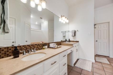 841 S Clinton Lane Midlothian TX 76065