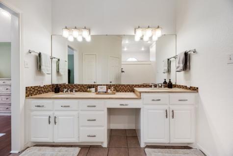 841 S Clinton Lane Midlothian TX 76065