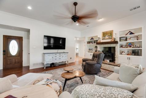 841 S Clinton Lane Midlothian TX 76065