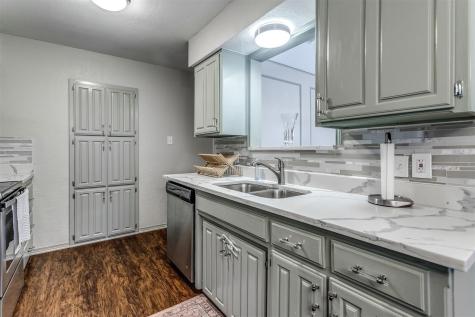 2123 Valleydale Drive Arlington TX 76013