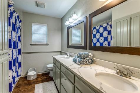 2123 Valleydale Drive Arlington TX 76013